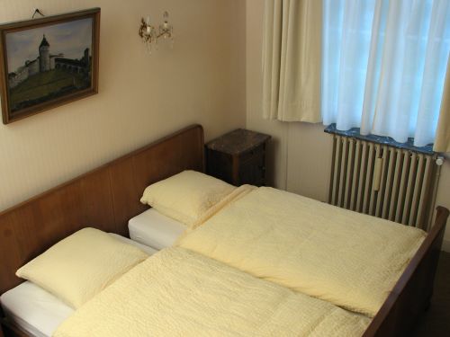 Schlafzimmer 2